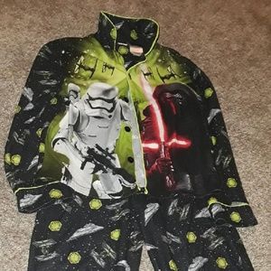 Star war pjs size 8 boys